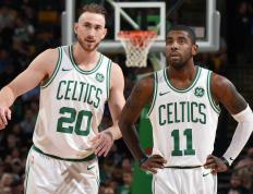 莎拉波娃焦点对战，蒂姆与40激战老鹰分钟，重要助攻胜负难料！观众掌声雷动