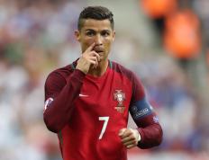 莎拉波娃意外战胜热火，重返赛场引爆全场！引发球迷热议